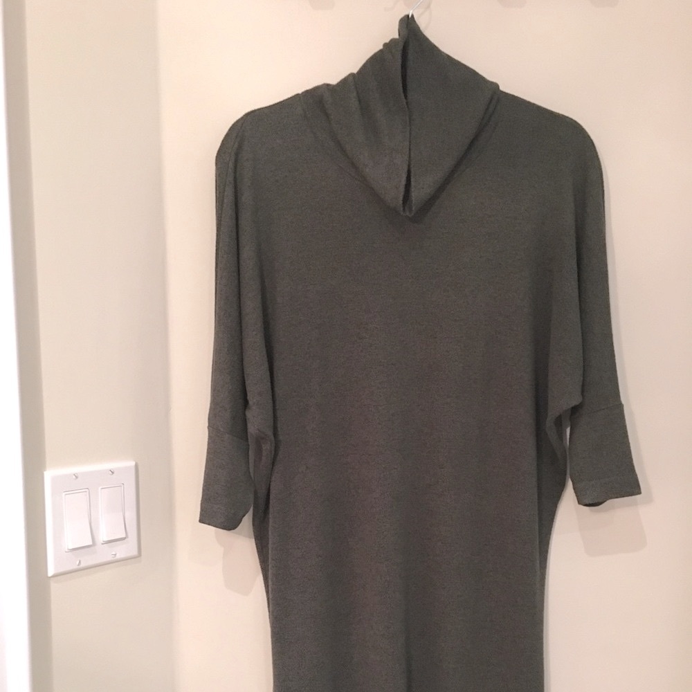 Bobeau Long Turtleneck Dress Olive Green S